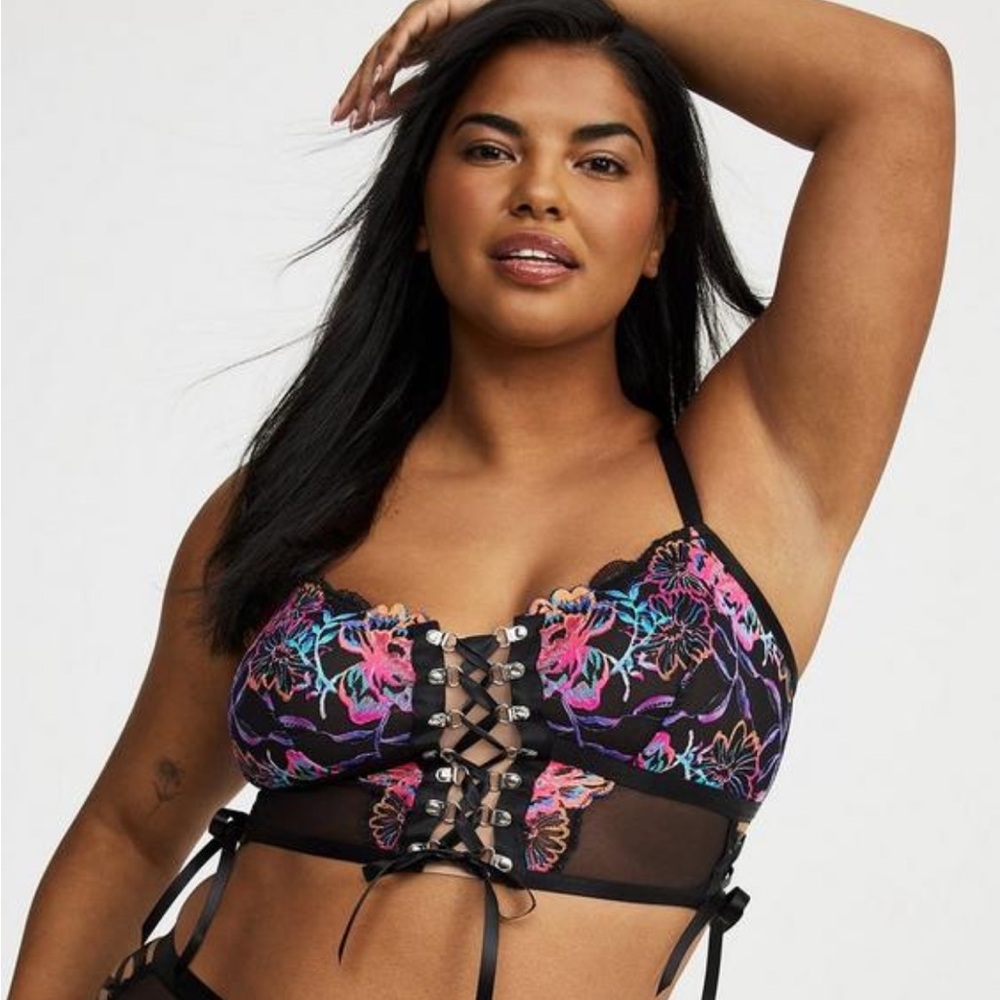 Lace-Up Floral Mesh Bralette - Black w/Pink & Blue Floral Torrid Size 2 NWT 720